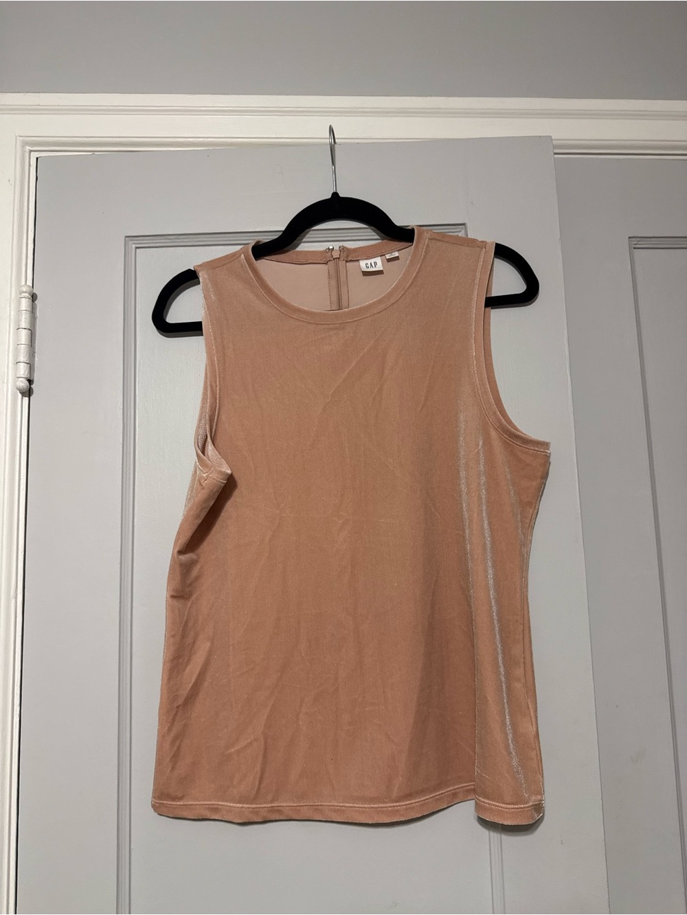 GAP Velvet Sleeveless Tank Top in Blush